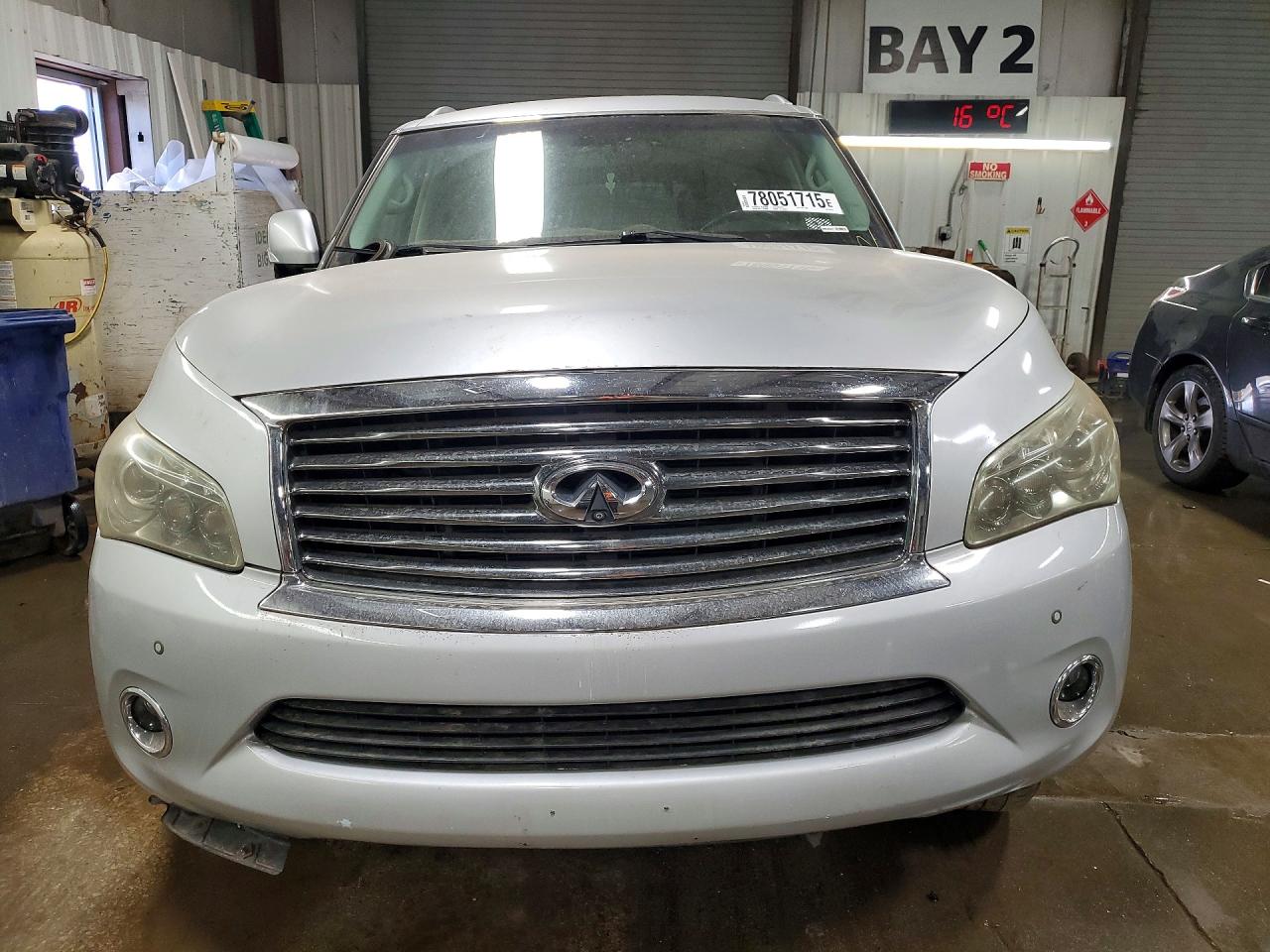 2011 INFINITI QX56 BASE photo 13