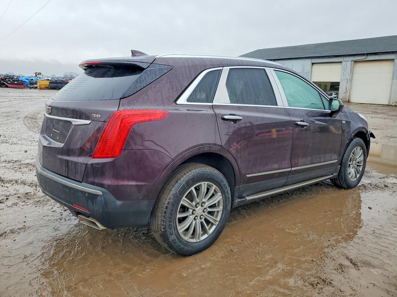 2017 CADILLAC XT5 LUXURY photo 5