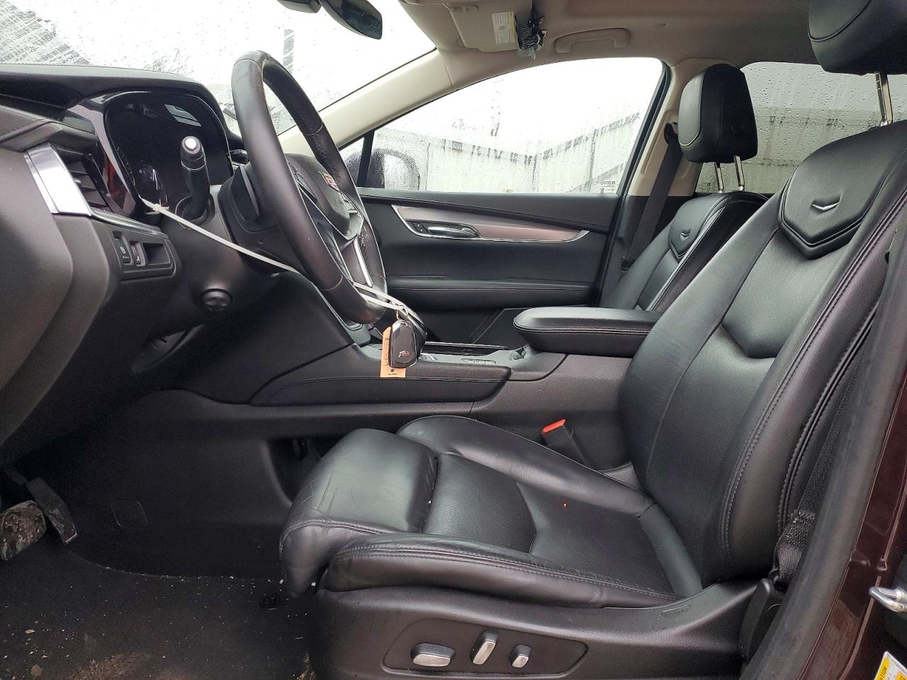 2017 CADILLAC XT5 LUXURY photo 13