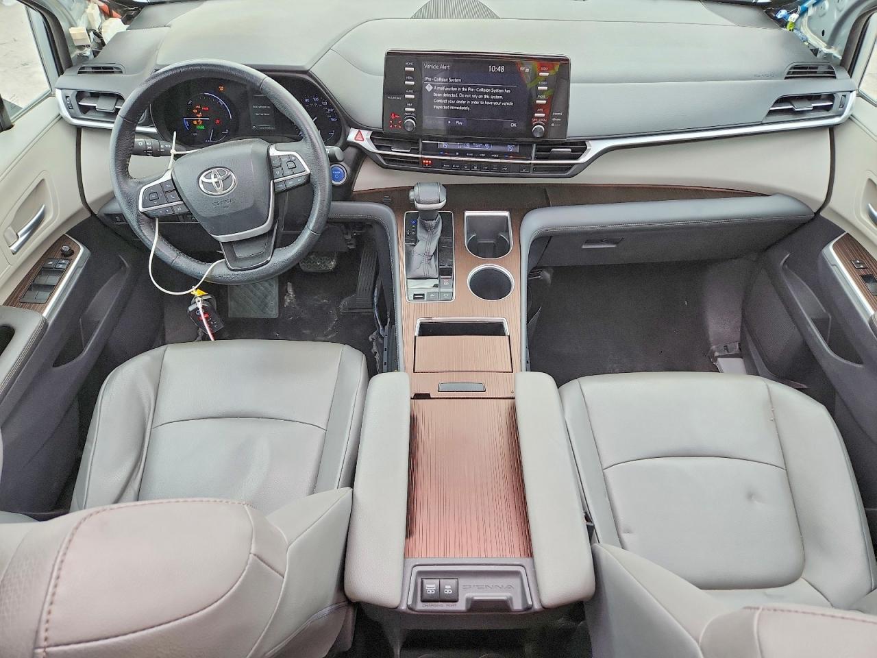 2021 TOYOTA SIENNA photo 8