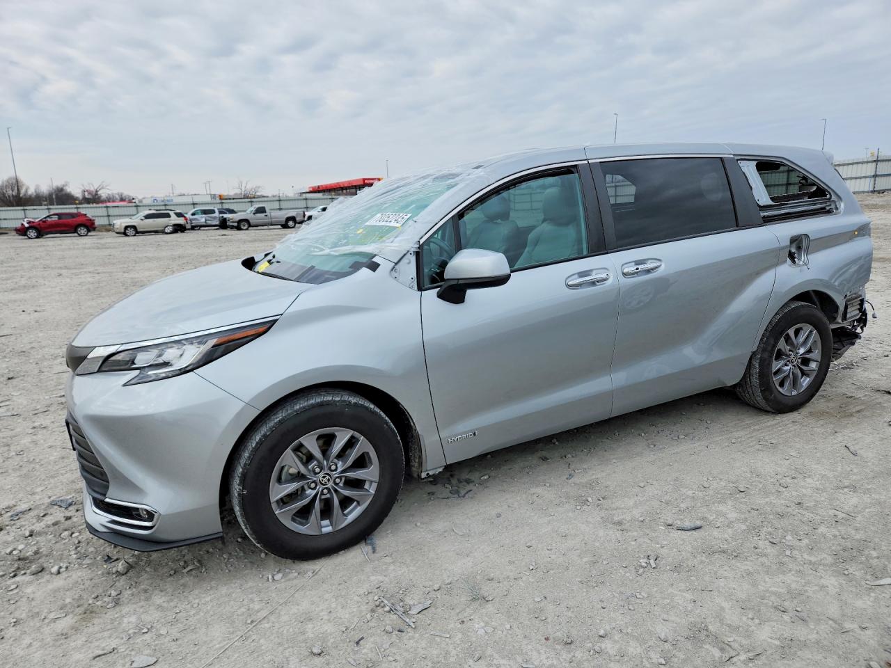 2021 TOYOTA SIENNA