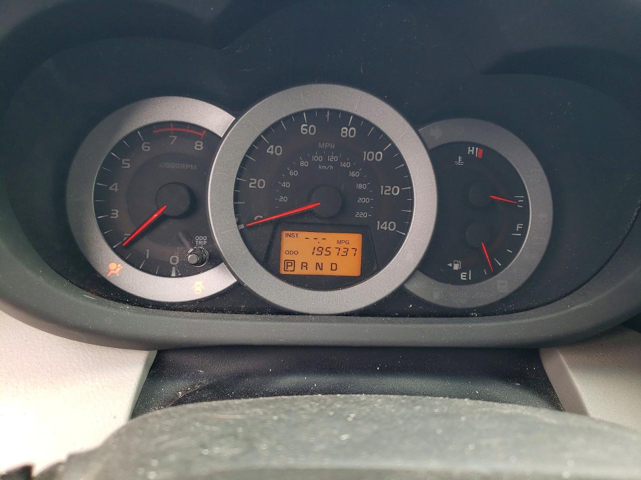 2011 TOYOTA RAV4 photo 9