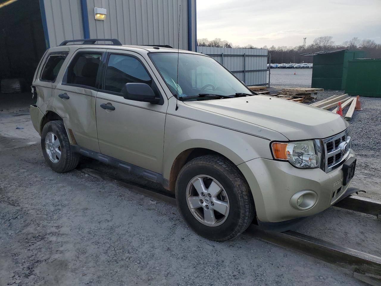 2012 FORD ESCAPE XLT photo 7