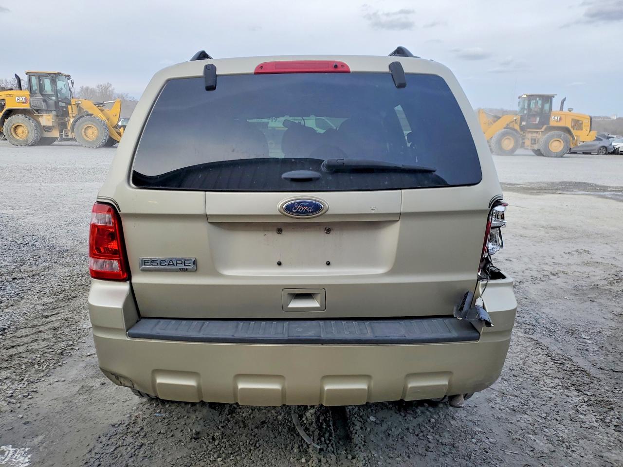 2012 FORD ESCAPE XLT photo 11