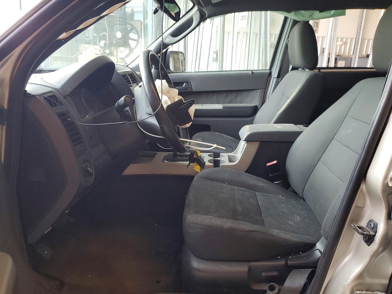 2012 FORD ESCAPE XLT photo 13