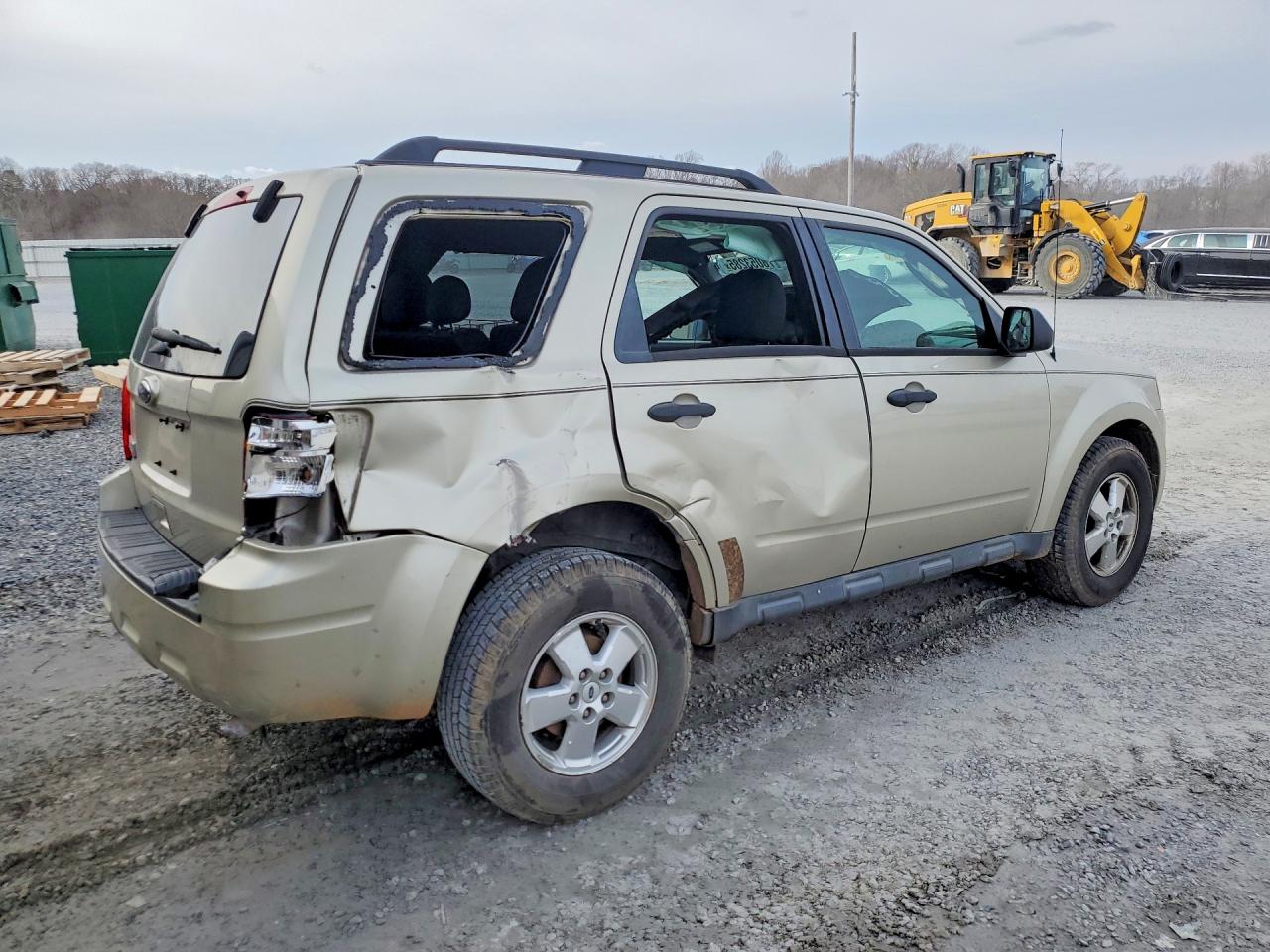 2012 FORD ESCAPE XLT photo 5
