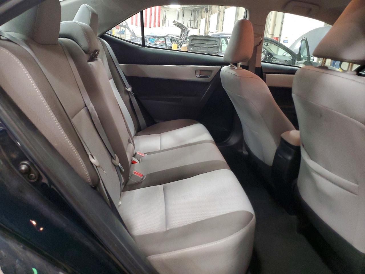 2017 TOYOTA COROLLA LE photo 10