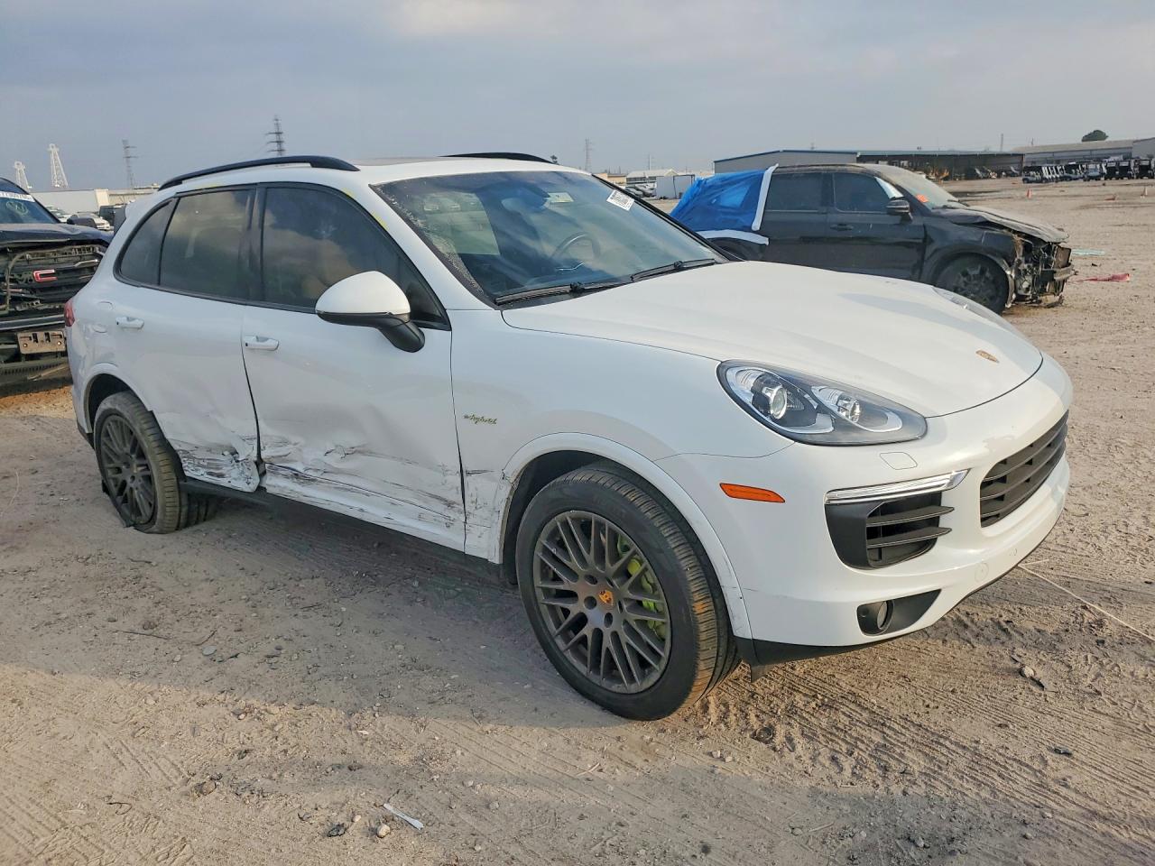 2018 PORSCHE CAYENNE SE HYBRID PLATINUM photo 7