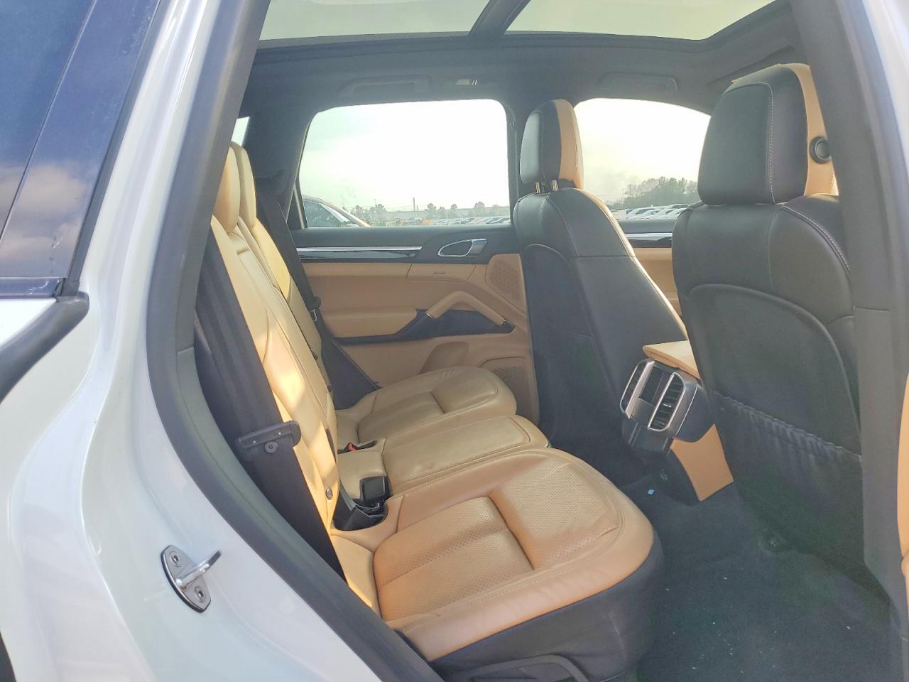 2018 PORSCHE CAYENNE SE HYBRID PLATINUM photo 21