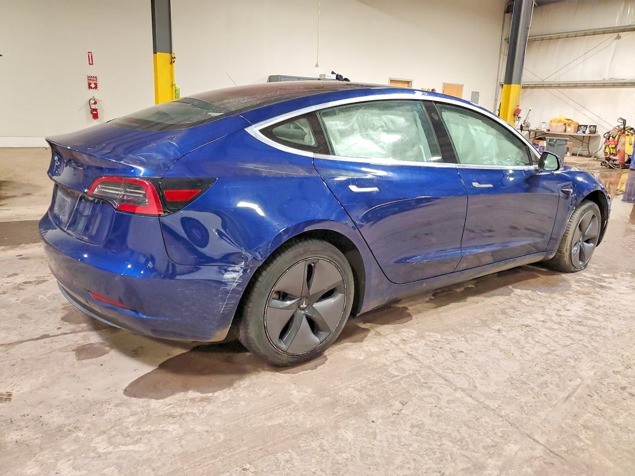 2018 TESLA MODEL 3 photo 7
