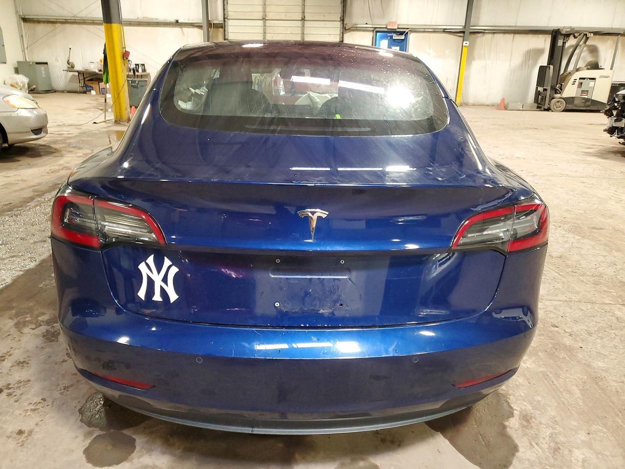2018 TESLA MODEL 3 photo 16