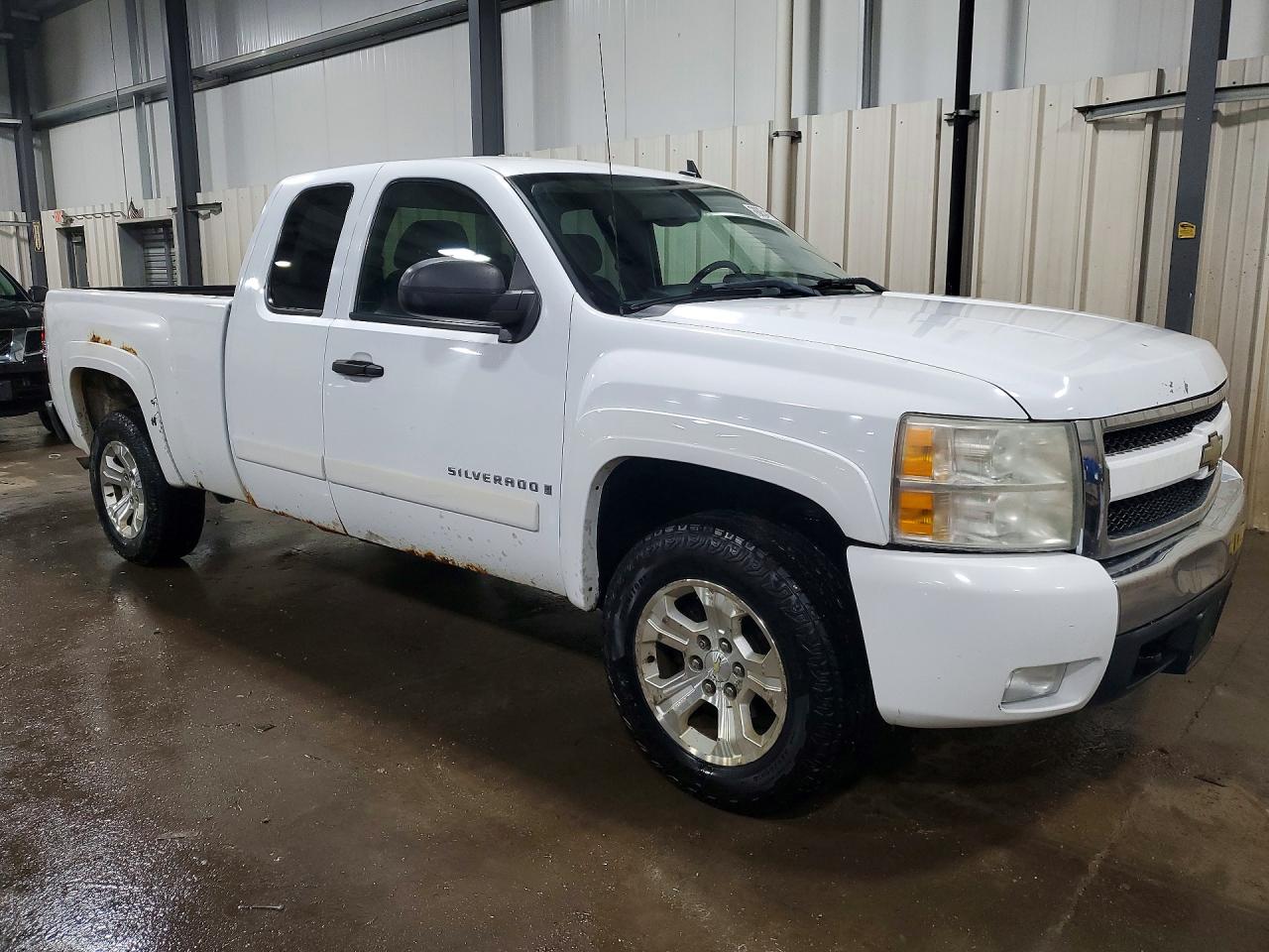 2007 CHEVROLET SILVERADO K1500 photo 4