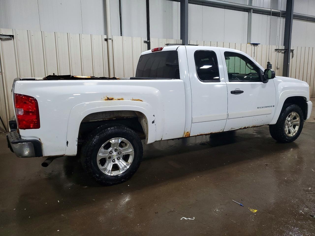 2007 CHEVROLET SILVERADO K1500 photo 3