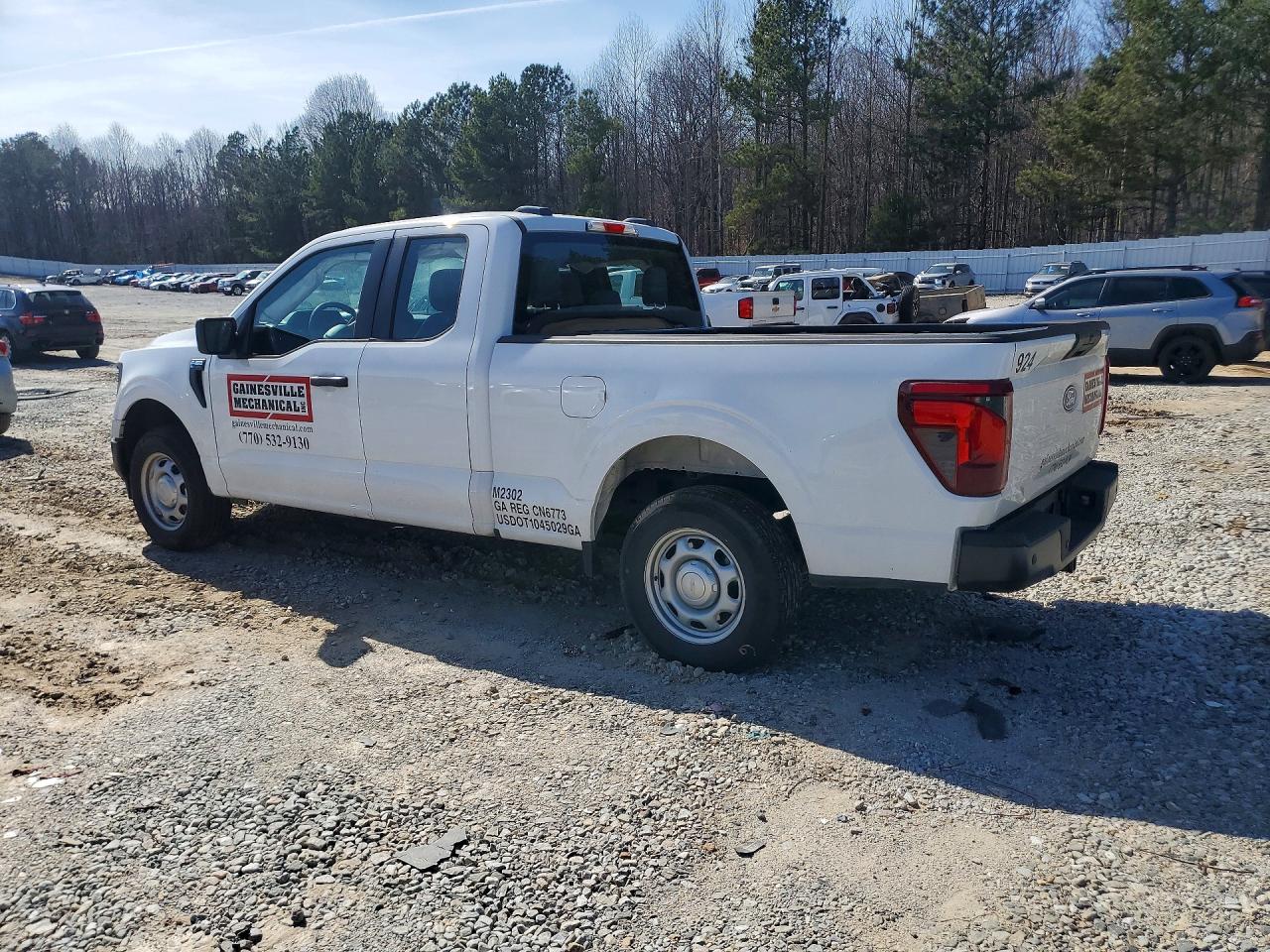2024 FORD F150 XL photo 3