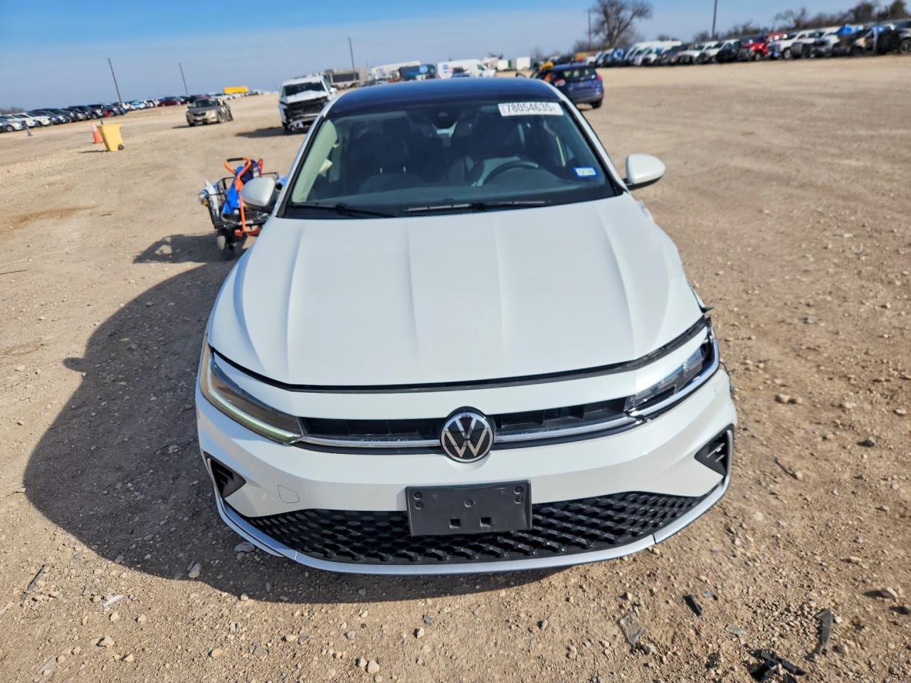 2025 VOLKSWAGEN JETTA SE photo 5