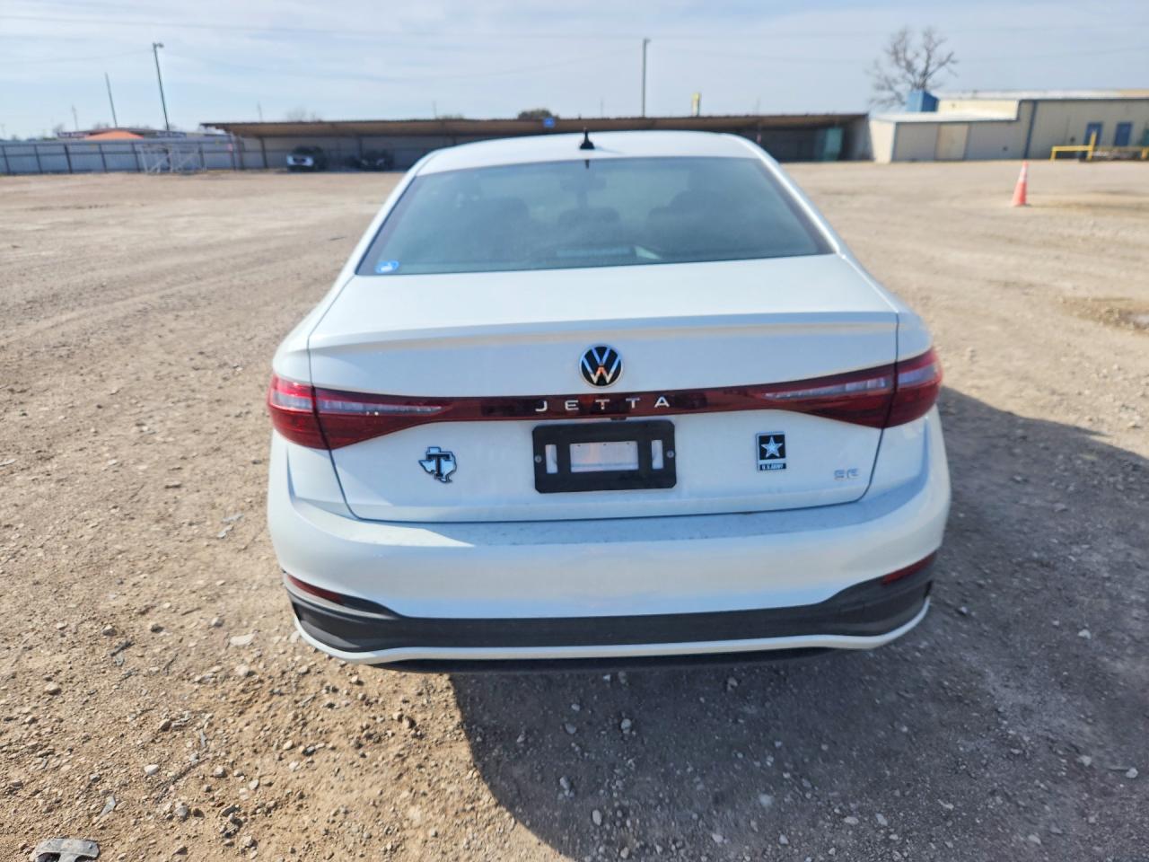 2025 VOLKSWAGEN JETTA SE photo 6