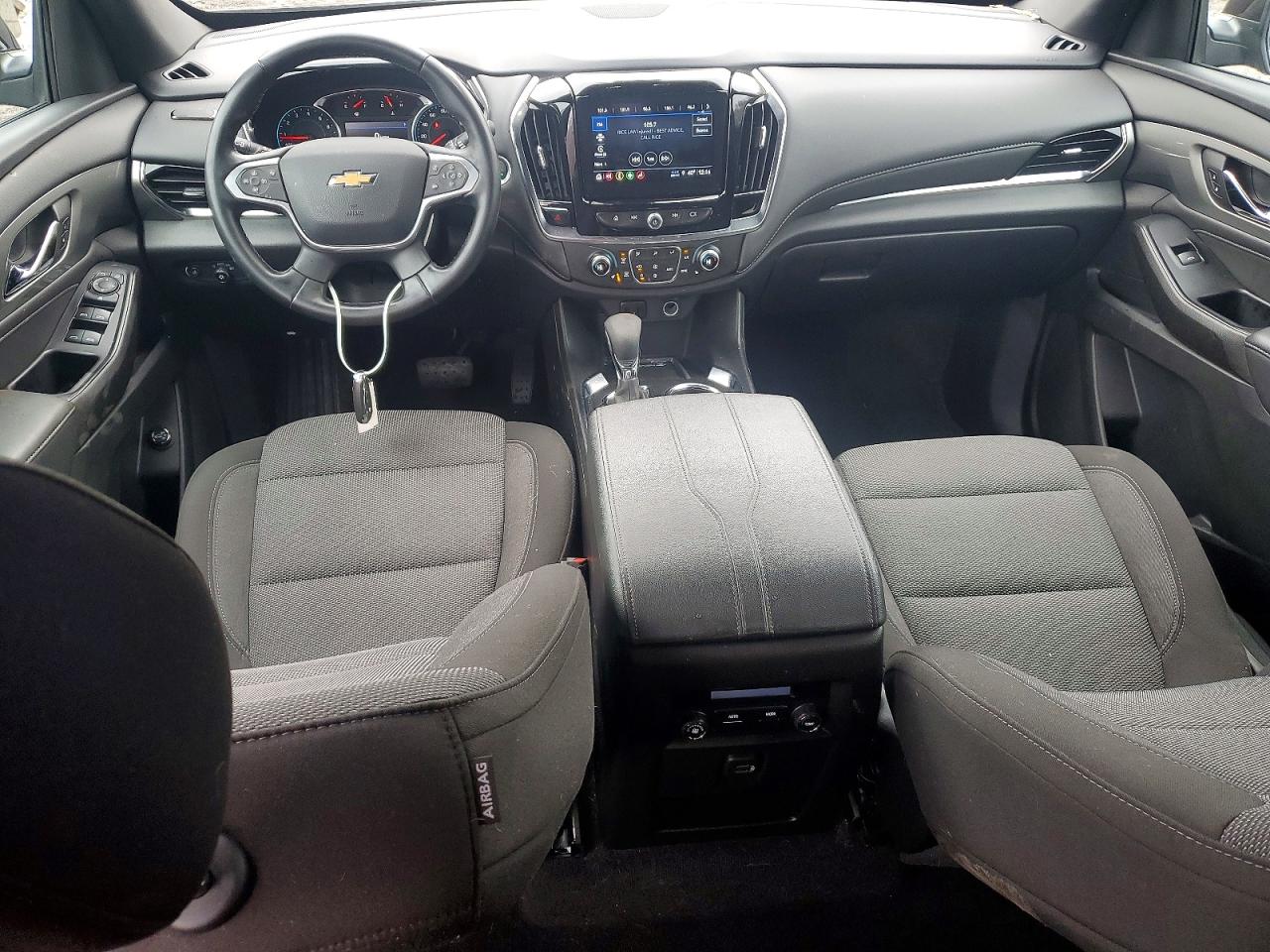 2023 CHEVROLET TRAVERSE LT photo 8