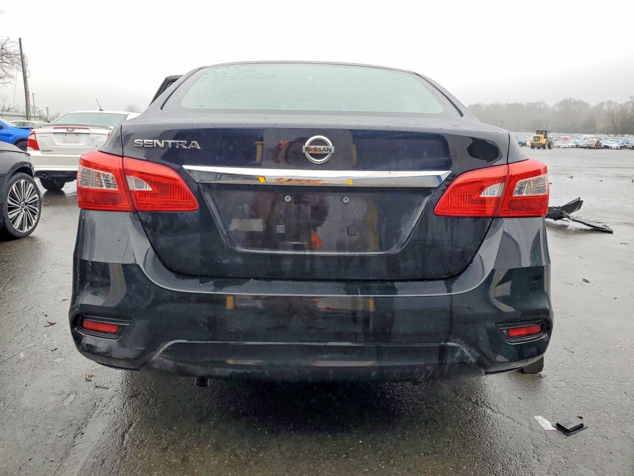 2018 NISSAN SENTRA S photo 11