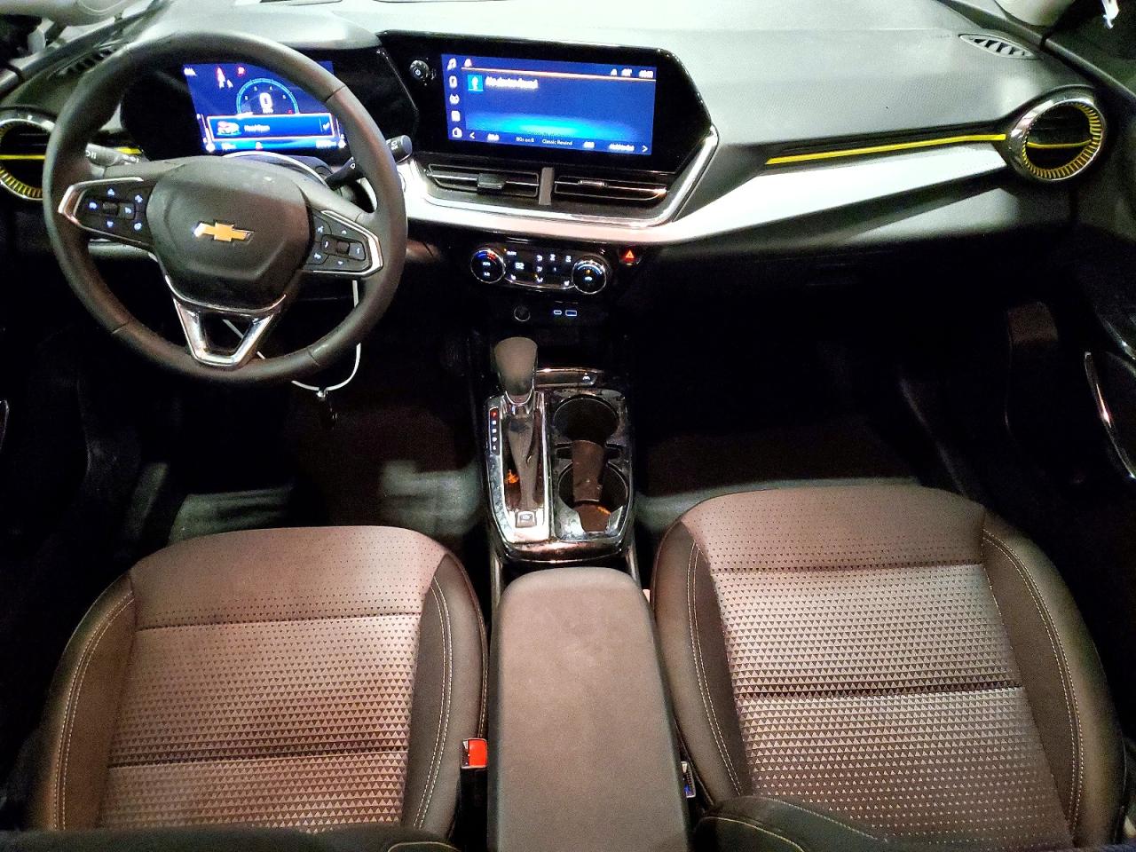 2025 CHEVROLET TRAX 1LT photo 15