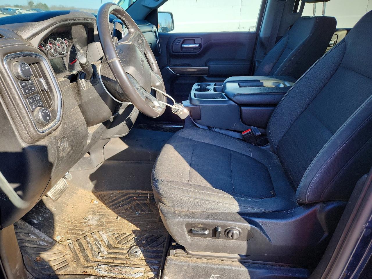 2021 CHEVROLET SILVERADO K1500 RST photo 7