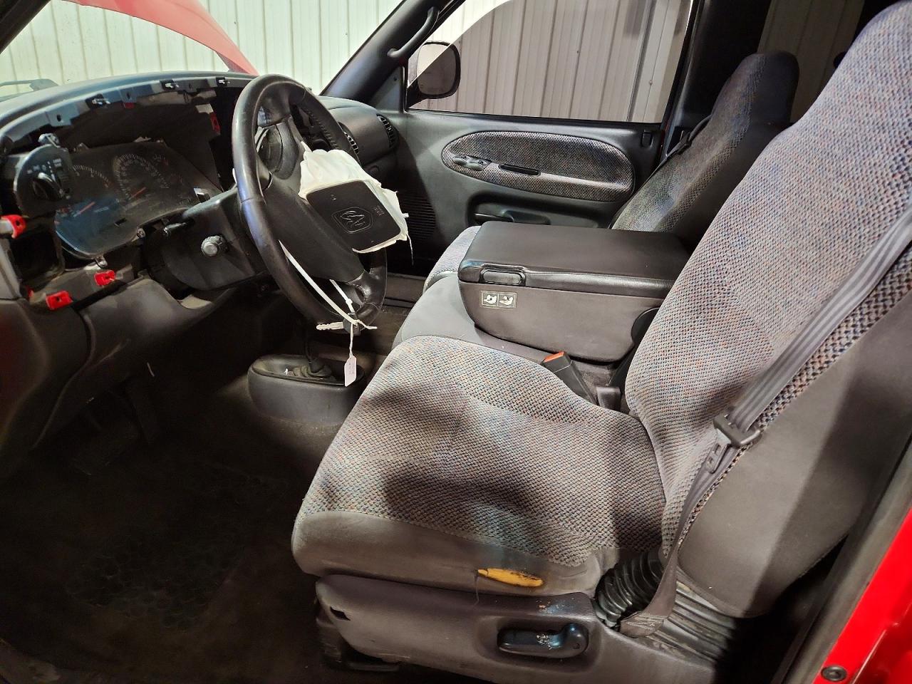 2001 DODGE RAM 1500 photo 13