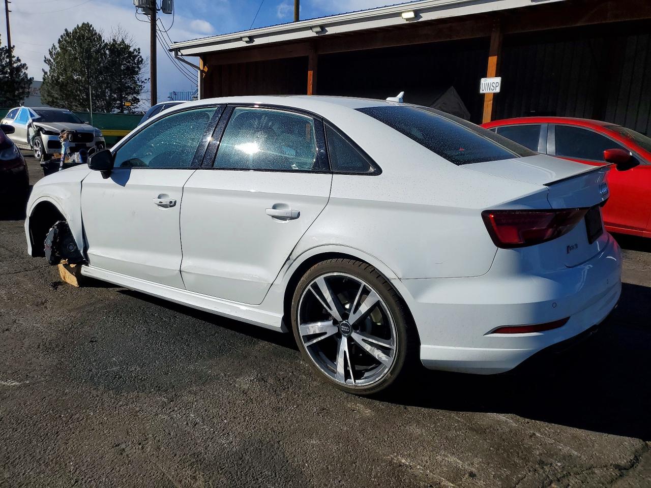 2018 AUDI RS3 photo 4