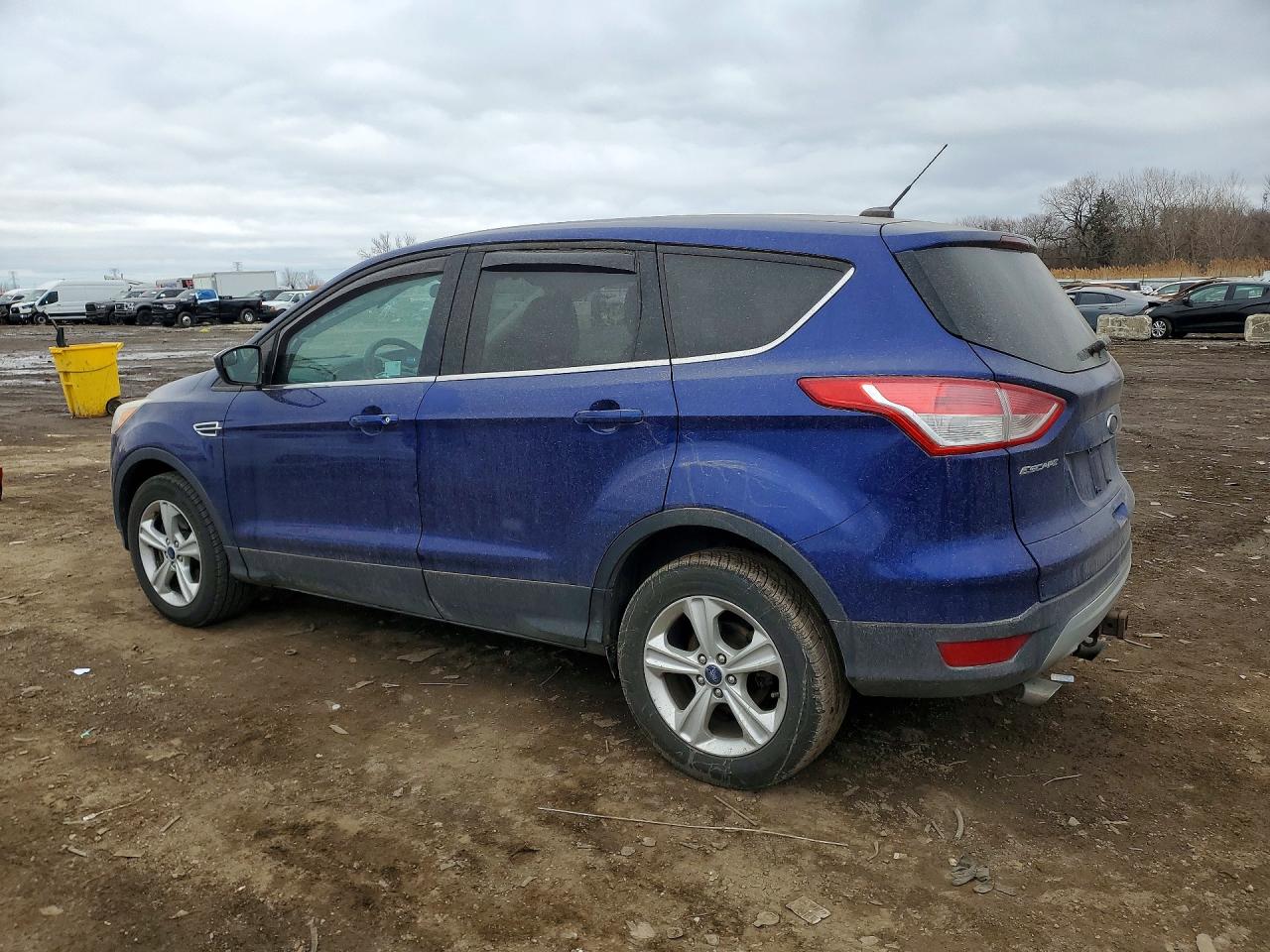 2014 FORD ESCAPE SE photo 2