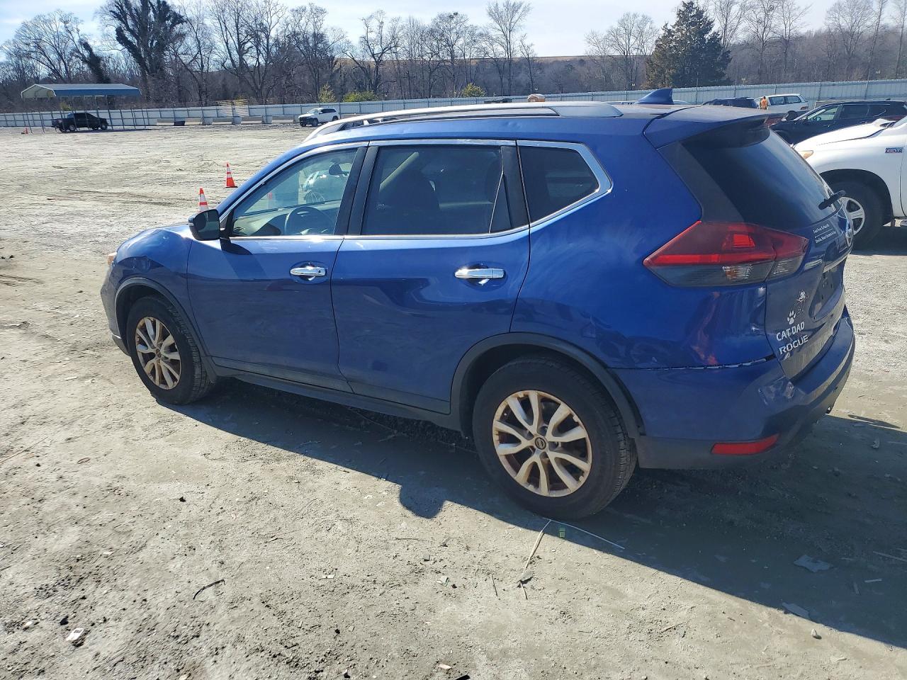 2019 NISSAN ROGUE S photo 2