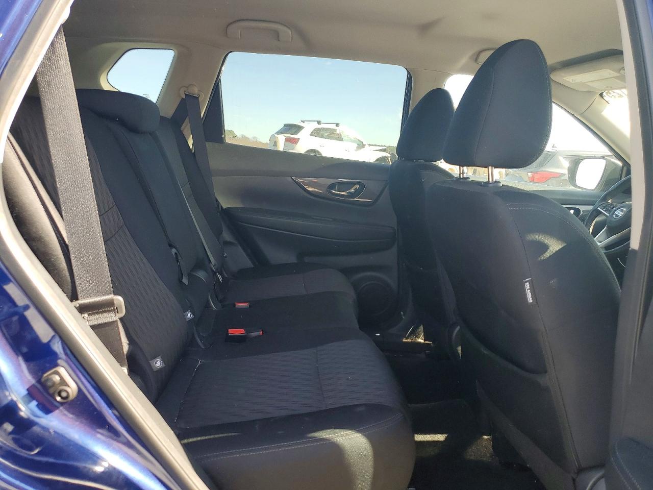 2019 NISSAN ROGUE S photo 10