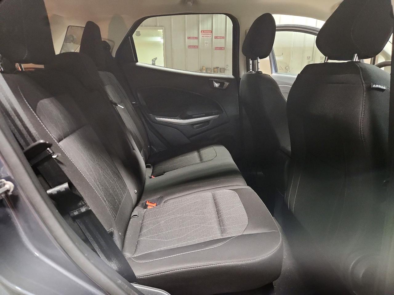 2020 FORD ECOSPORT SE photo 21