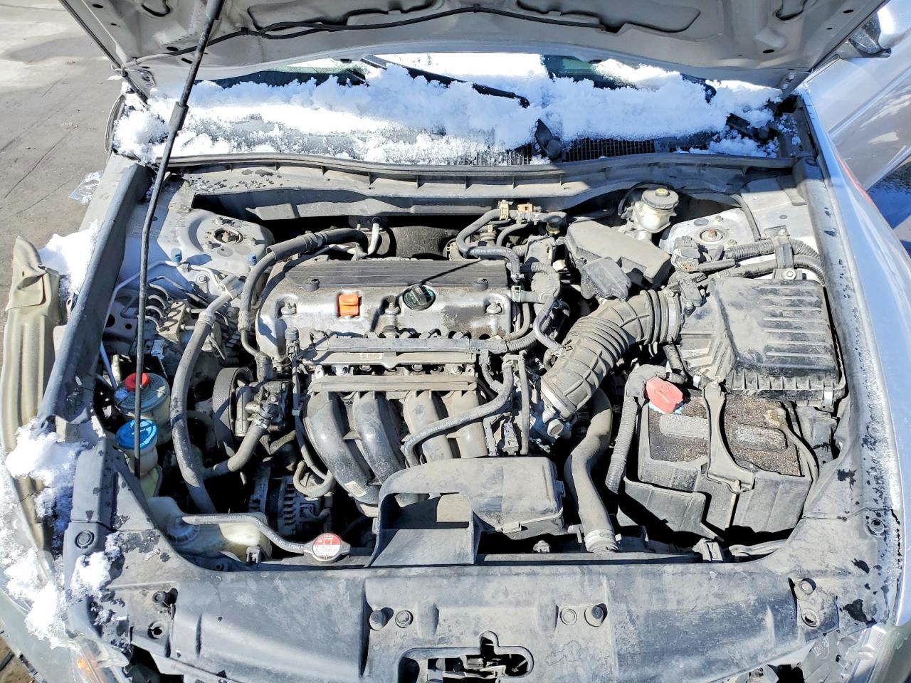 2010 HONDA ACCORD LX photo 21