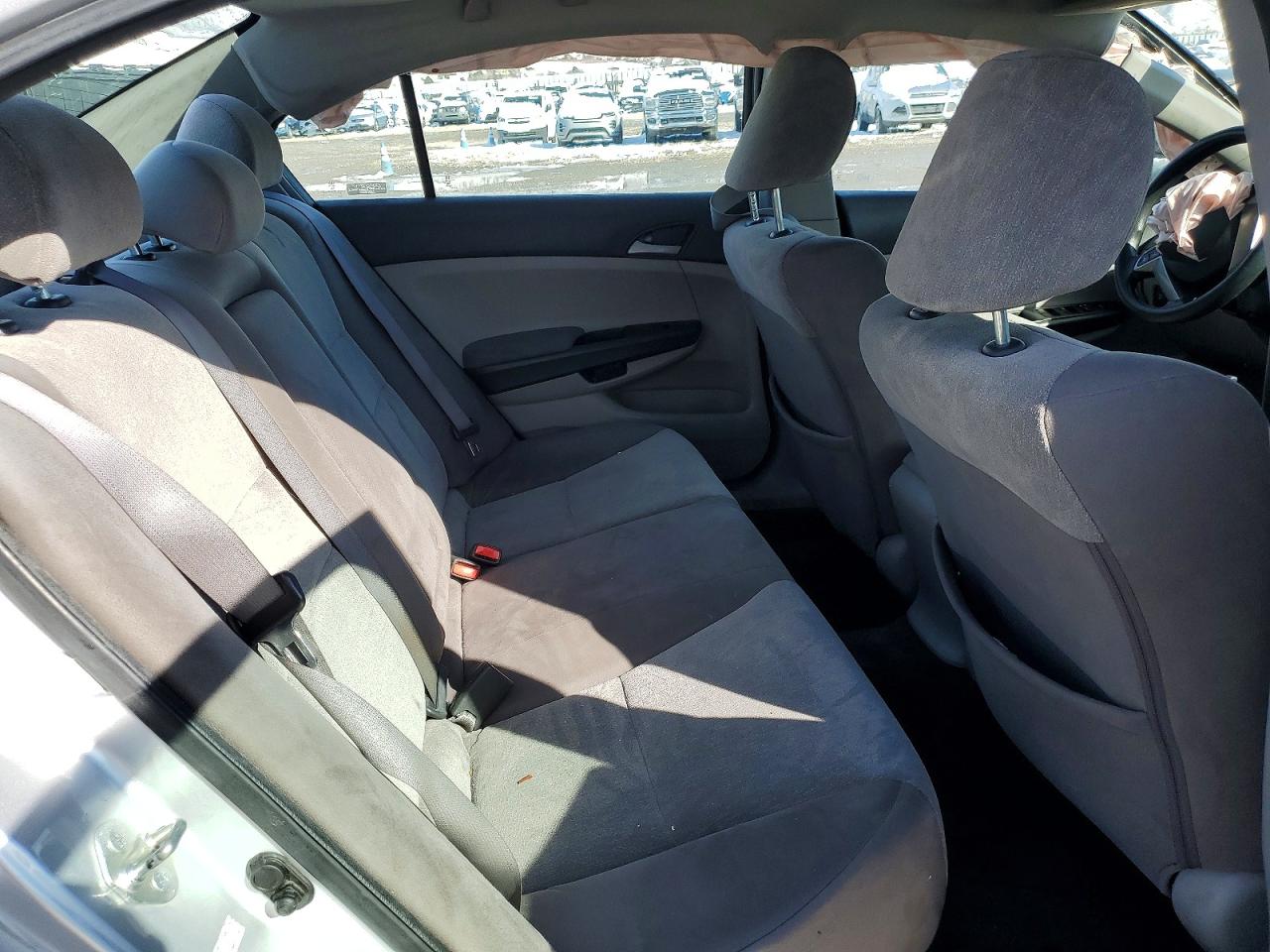 2010 HONDA ACCORD LX photo 19