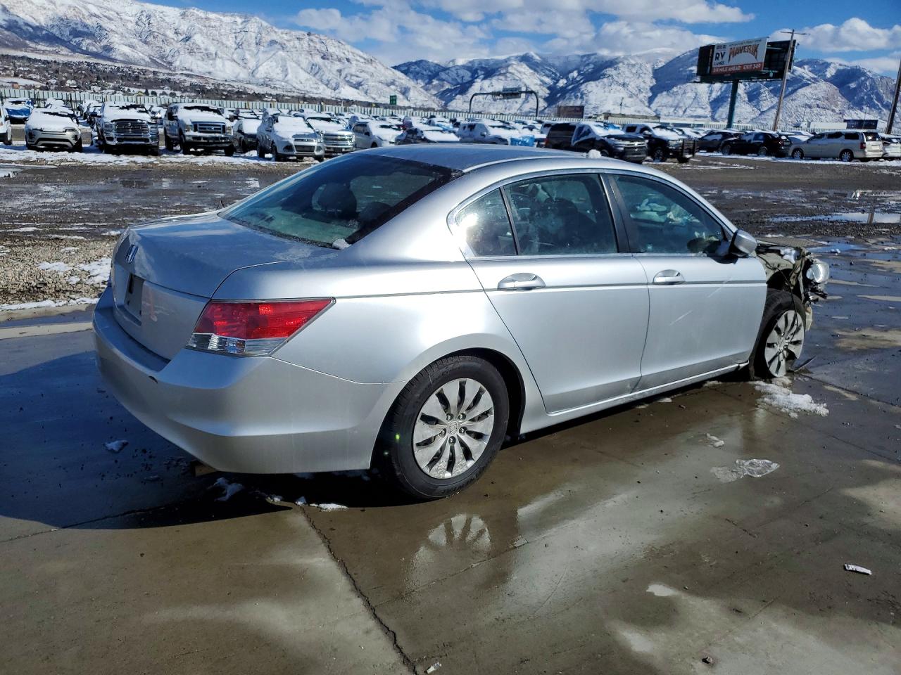 2010 HONDA ACCORD LX photo 5