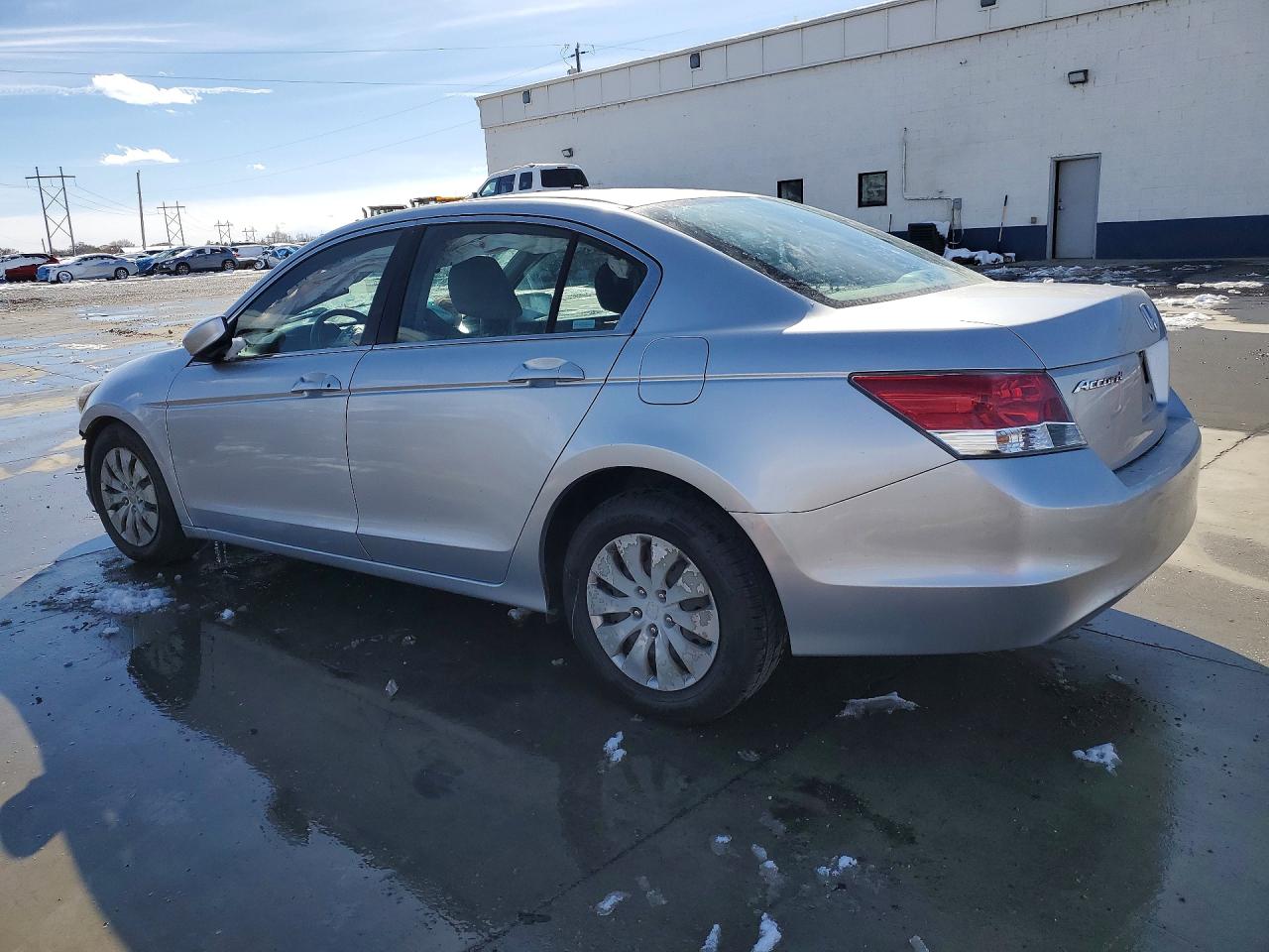 2010 HONDA ACCORD LX photo 3