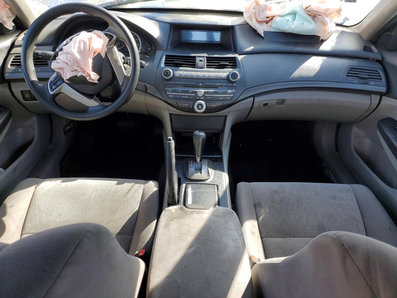 2010 HONDA ACCORD LX photo 15