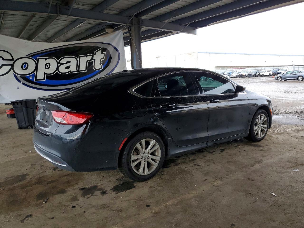 2016 CHRYSLER 200 LIMITED photo 5