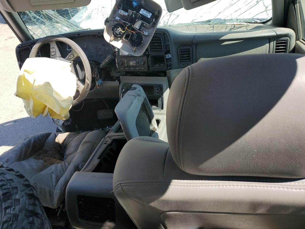 2003 CHEVROLET TAHOE K1500 photo 8