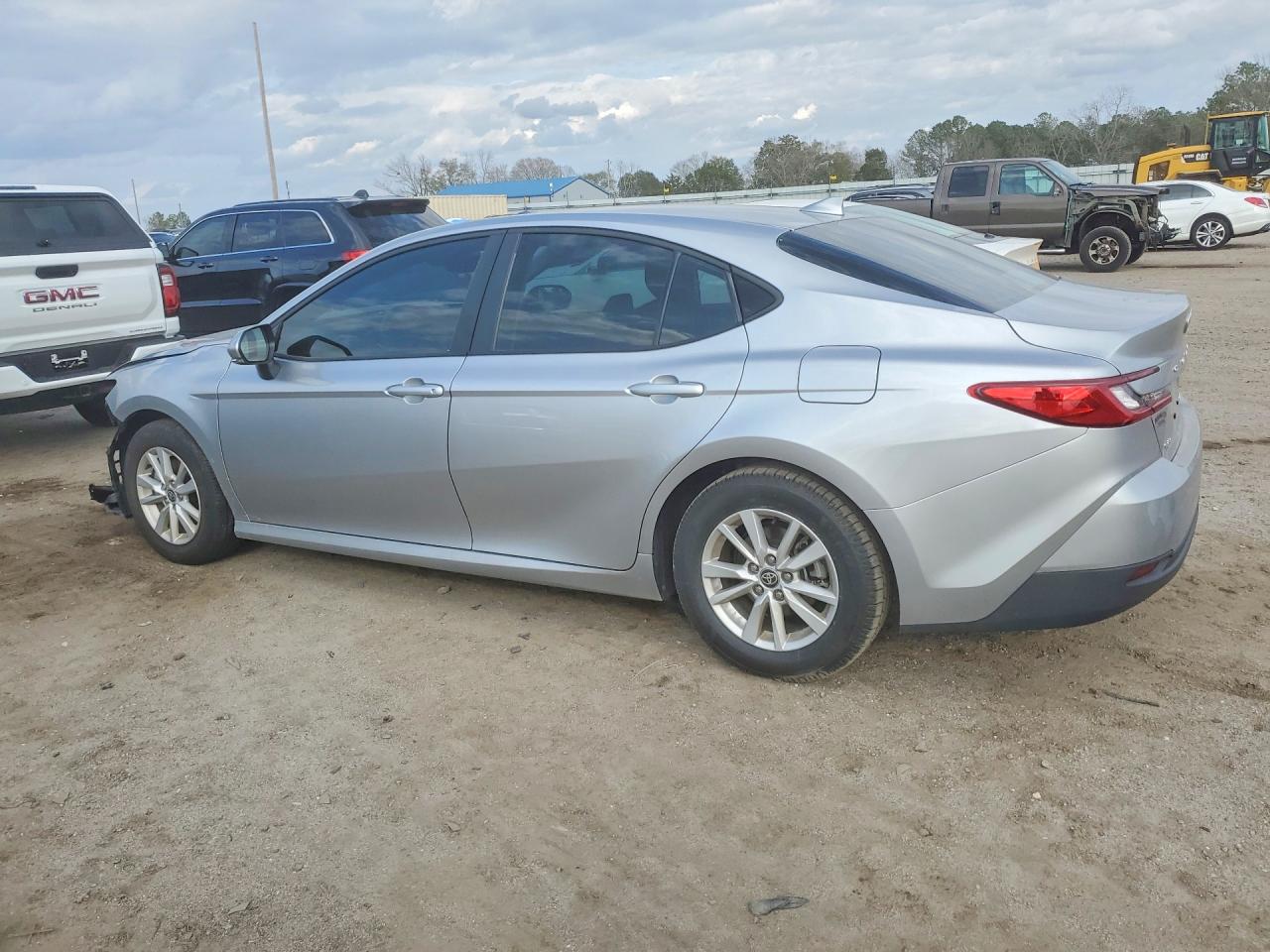 2025 TOYOTA CAMRY XSE photo 2