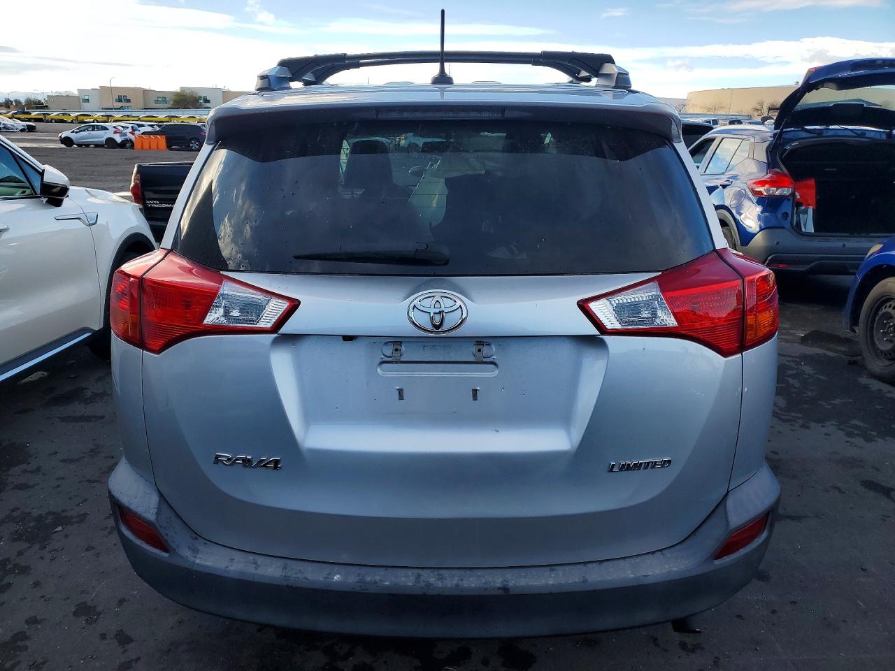 2015 TOYOTA RAV4 LIMITED photo 16