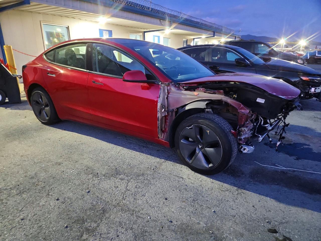 2019 TESLA MODEL 3 photo 4