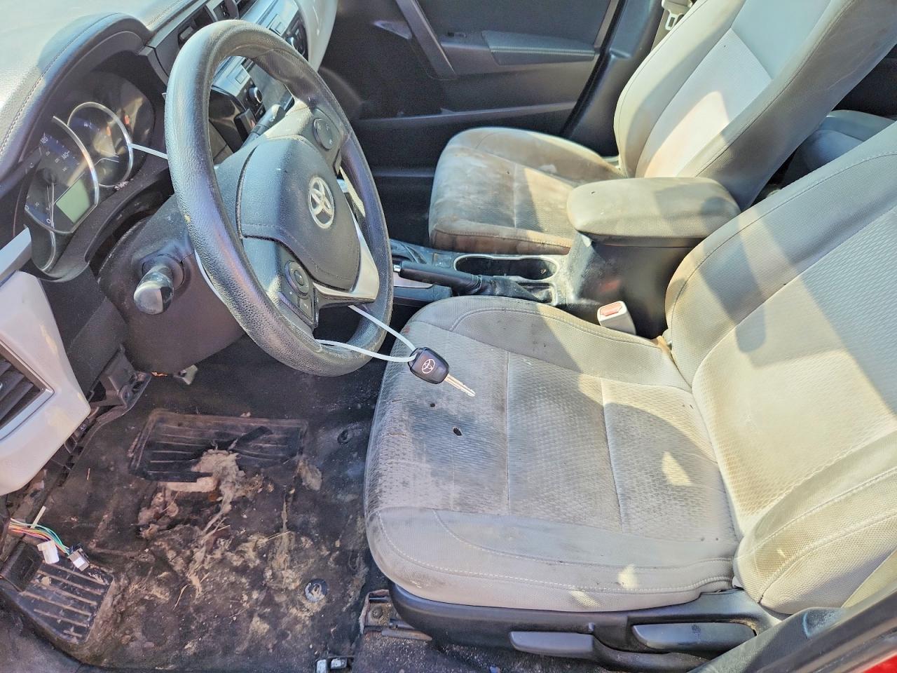 2015 TOYOTA COROLLA LE photo 13