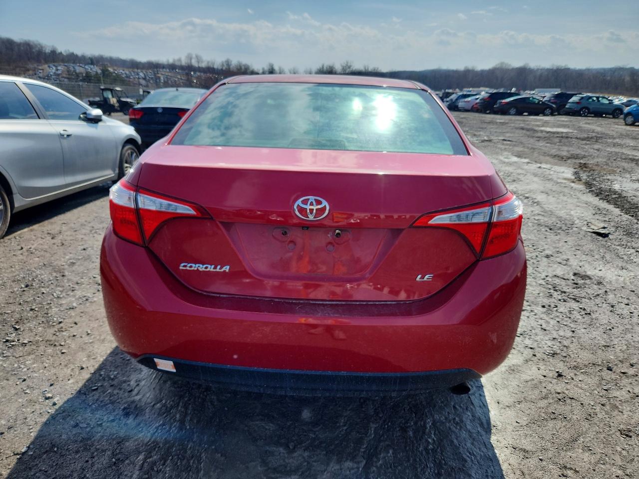 2015 TOYOTA COROLLA LE photo 11