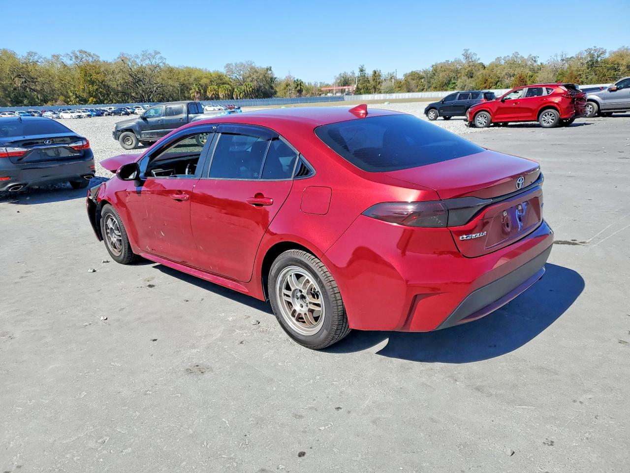 2022 TOYOTA COROLLA LE photo 3