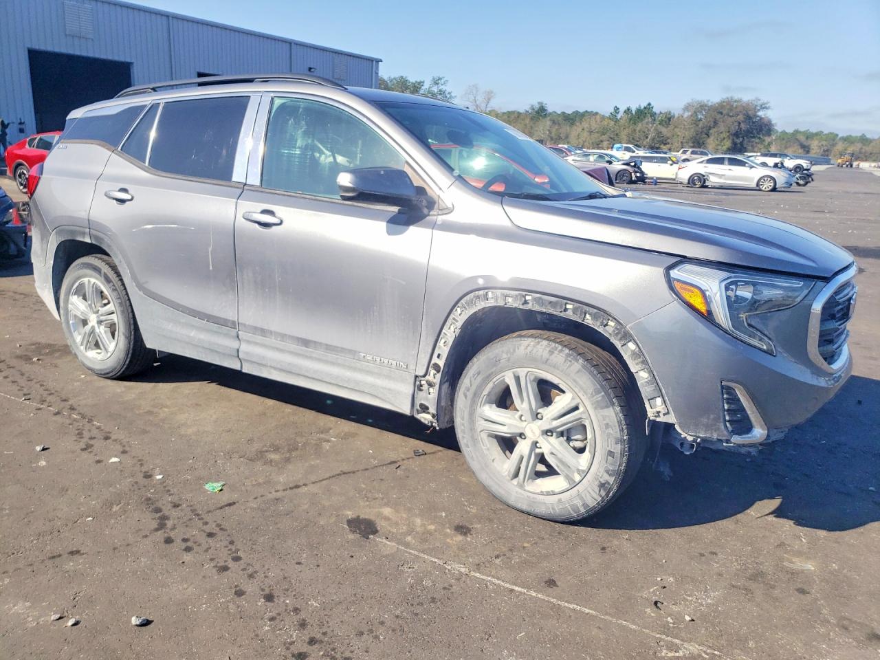 2018 GMC TERRAIN SLE photo 7
