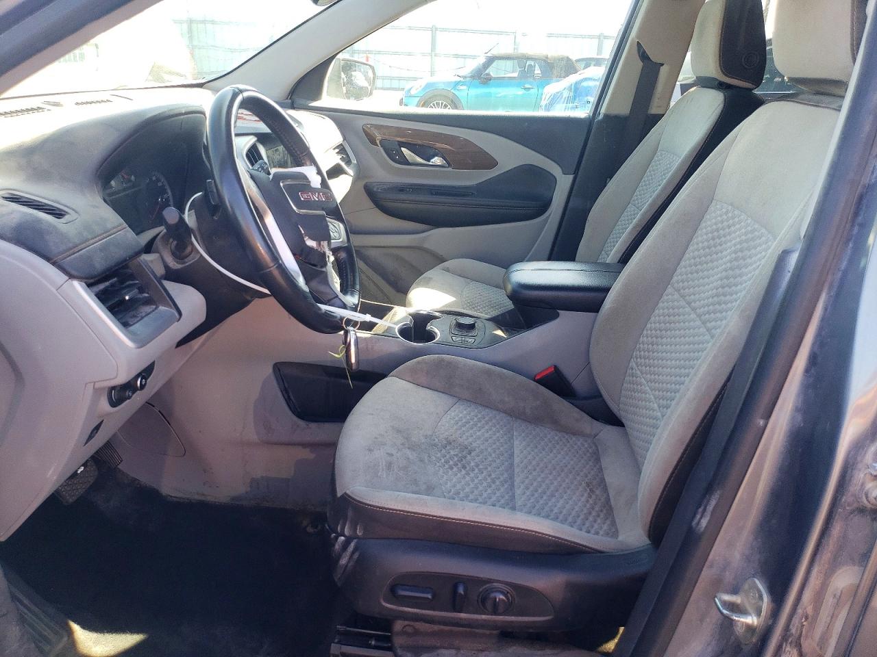 2018 GMC TERRAIN SLE photo 13