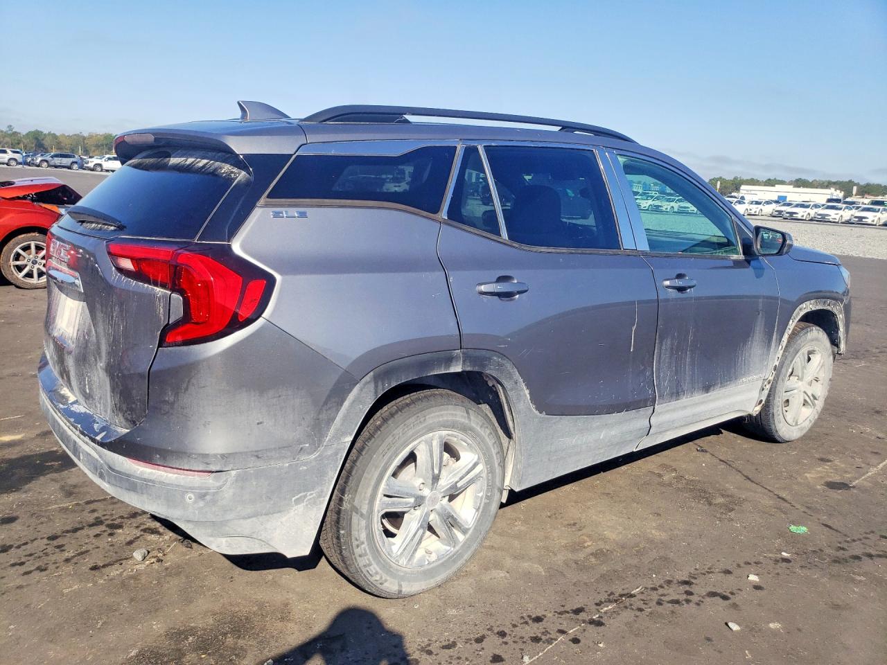 2018 GMC TERRAIN SLE photo 5