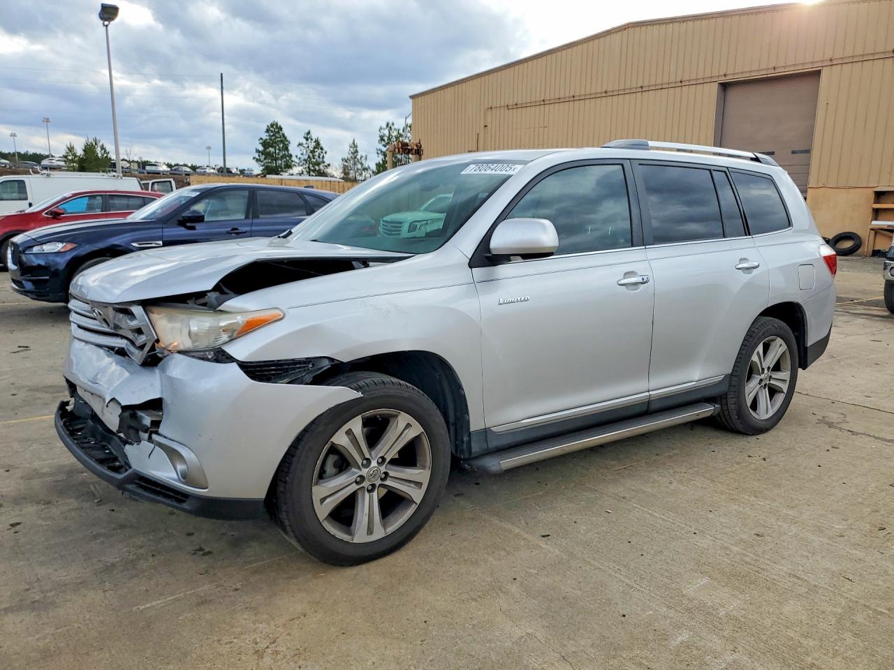 2013 TOYOTA HIGHLANDER
