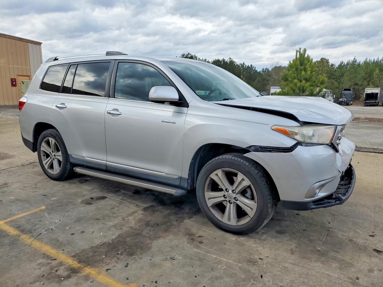 2013 TOYOTA HIGHLANDER LIMITED photo 4