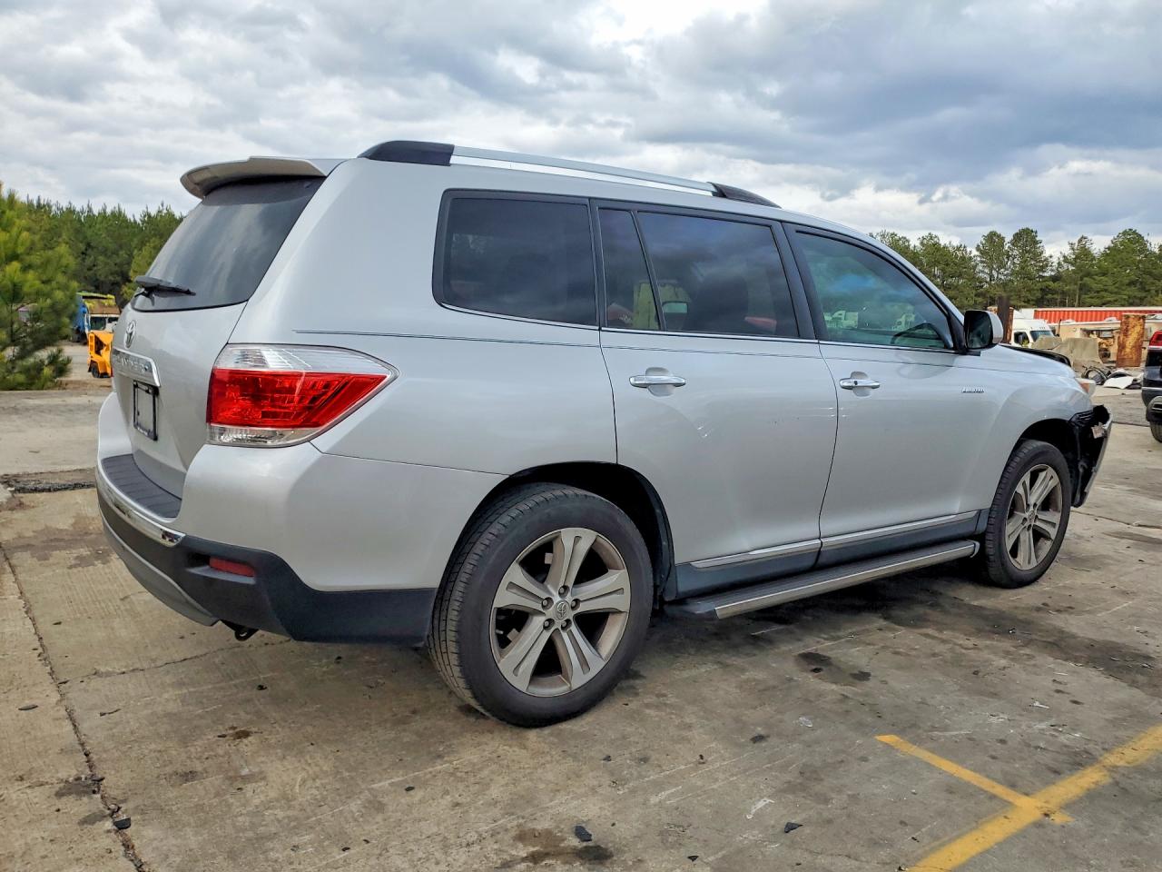 2013 TOYOTA HIGHLANDER LIMITED photo 3