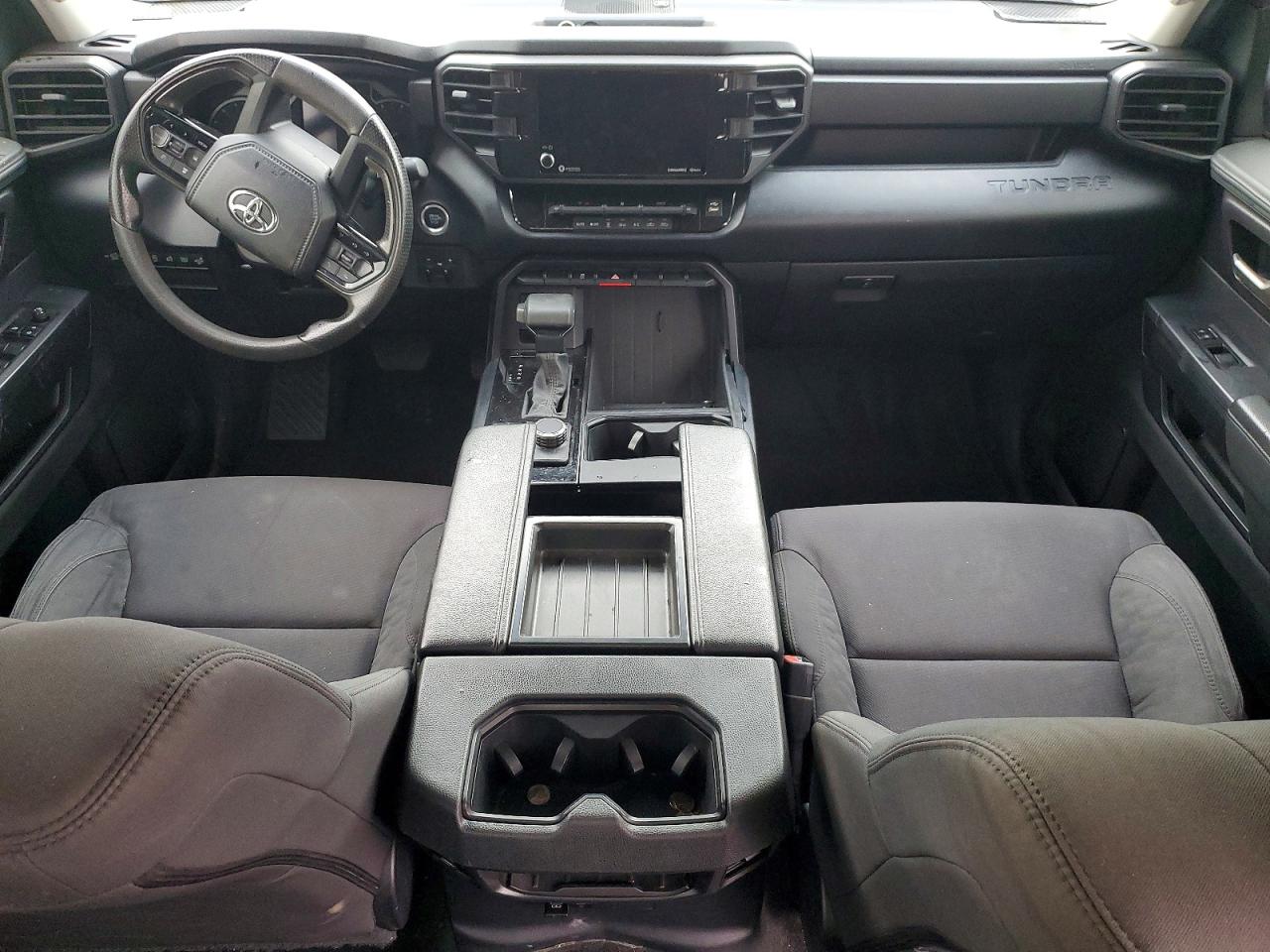 2024 TOYOTA TUNDRA SR5 photo 8
